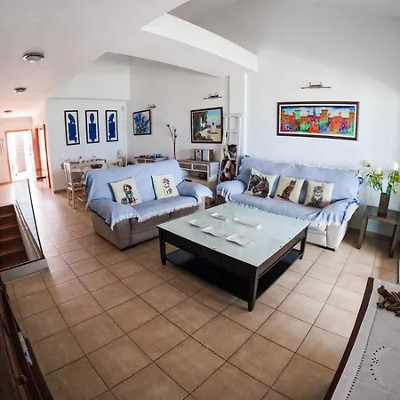 Gran Marina Beachfront By Holidays *