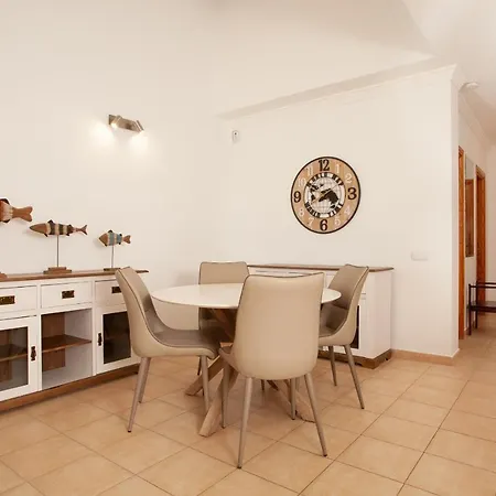 Gran Marina Beachfront By Holidays * Corralejo