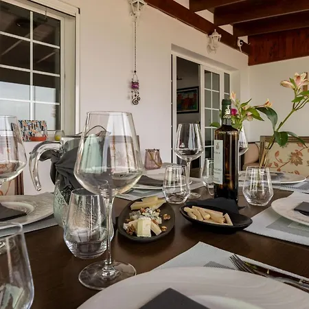 Gran Marina Beachfront By Holidays Corralejo